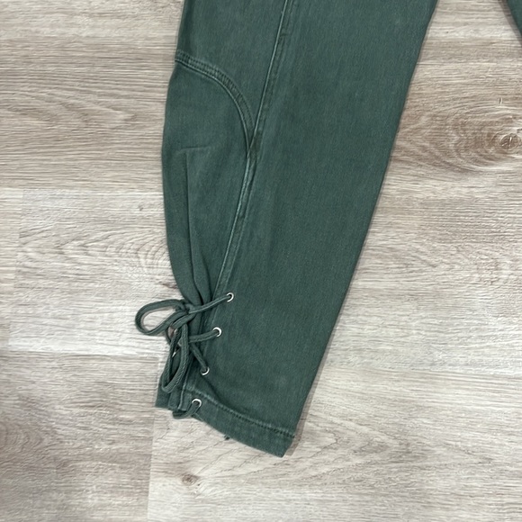 NWT - Picture 6 of 6